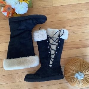 UGG Upside Lace-Up Suede/Shearling Lined Boot 7 Black EUC